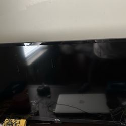 32 Inch onn Roku Tv