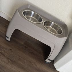 Pet Feeder