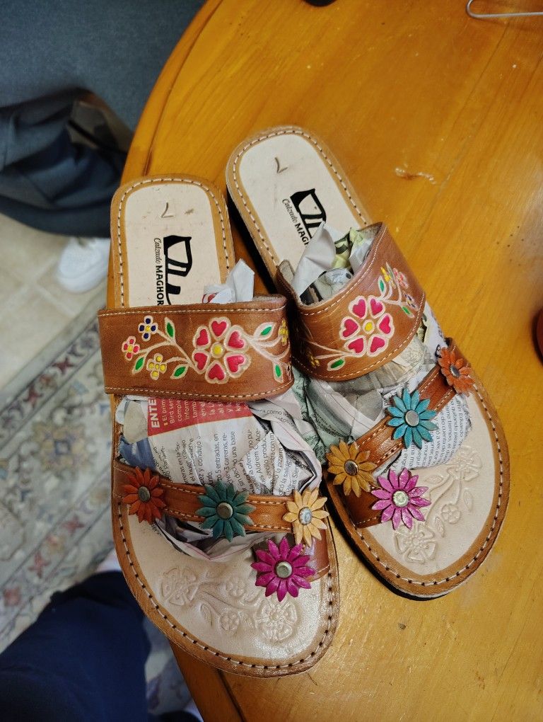 Mexican Sandals New With Out Tags Fit A Women's Size 10