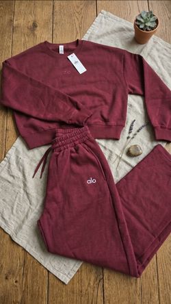 A l o  Sweatsuit Set Crewneck and Joggers