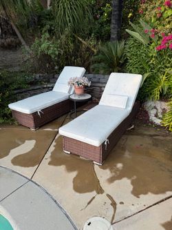Beautiful poolside lounge chairs