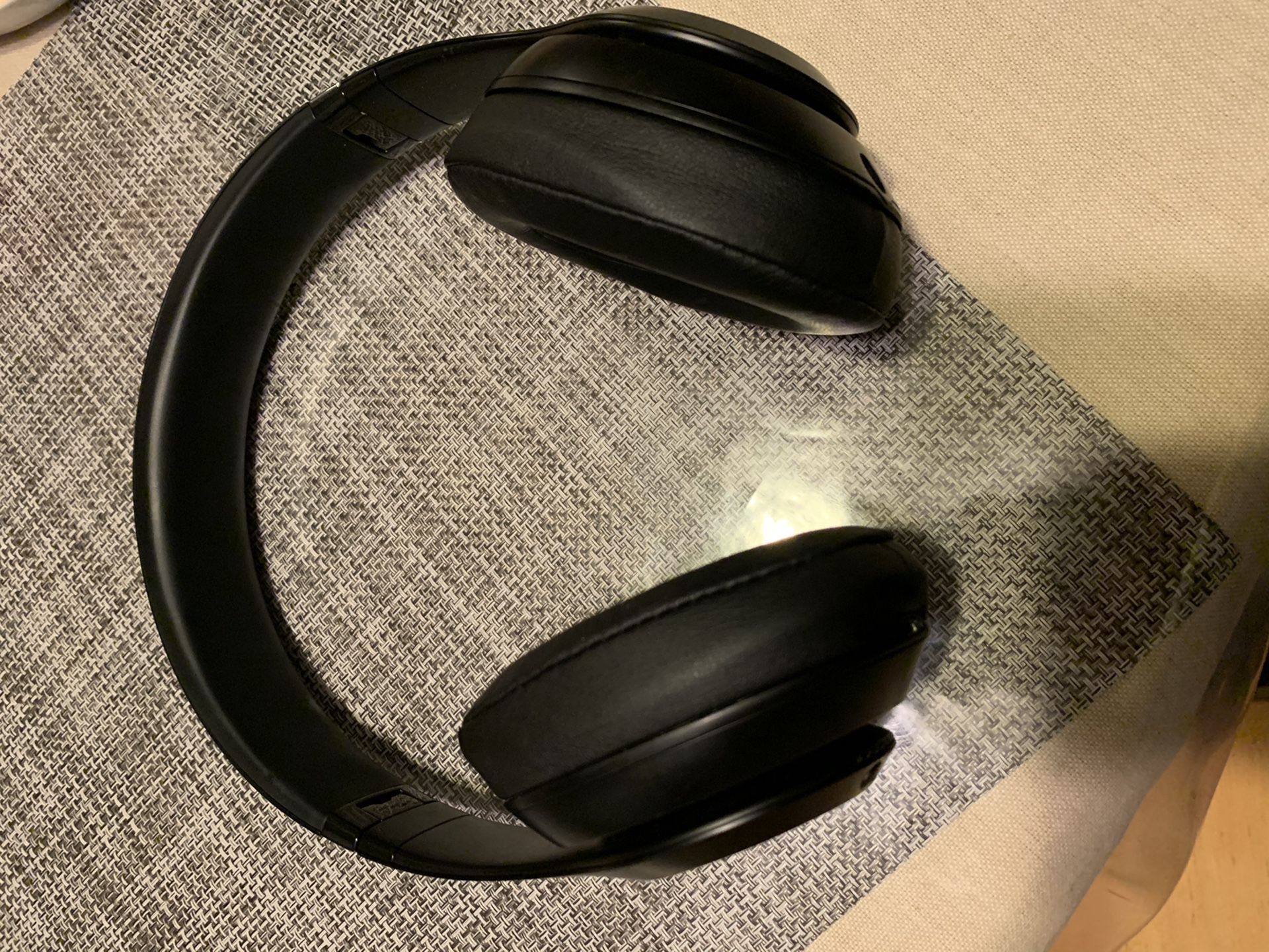 Beats solo Wireless series 3