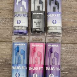 Magnavox Snug fit + smooth bass Handfree earphones w/ control gummy earbuds.