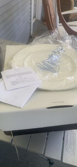 Vera Wang China 2 sets of 5 pc sets