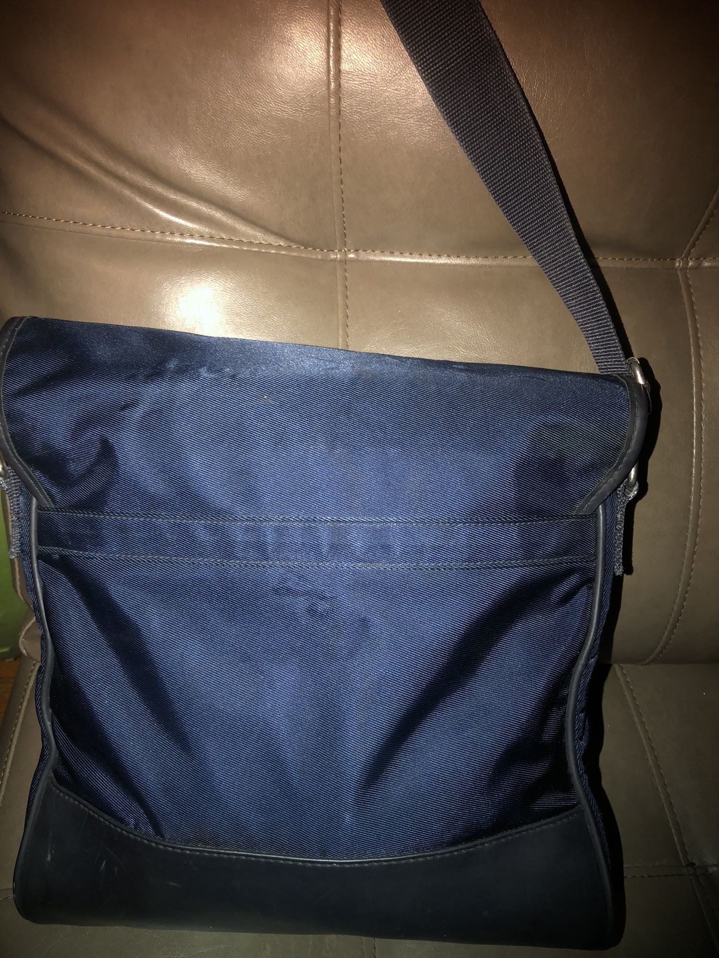 LNC BLUE/BLACK POLO SPORT CROSSBODY/BLUE TOMMY HILFIGER LIL BAG