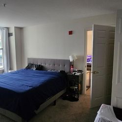 Modern upholstered king Size bedframe