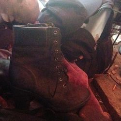 Timberland Womans Highhills Boots Size 8.5