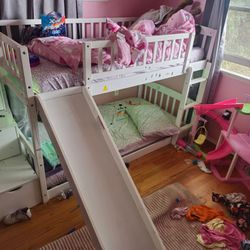 Kids twin bunk bed with slide