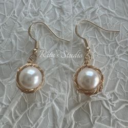 Hand Made Pearls Ear Rings 019