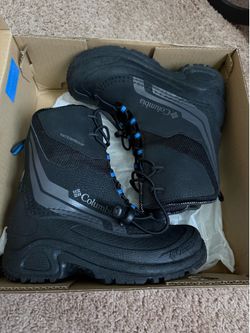 Boys Columbia boots