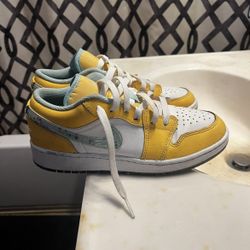 Air Jordan 1s 