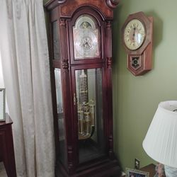 2004 Howard Miller Grandfather Floor Clock & INSTRUCTIONS MANUAL 610-904 in NJ