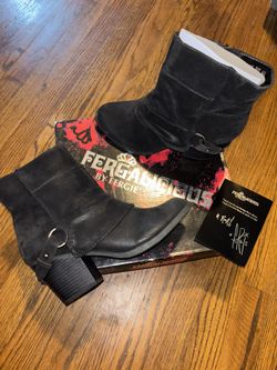 Women’s boots size 9 1/2