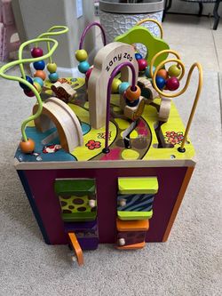 B. toys Wooden Activity Cube - Zany Zoo: Educational Play