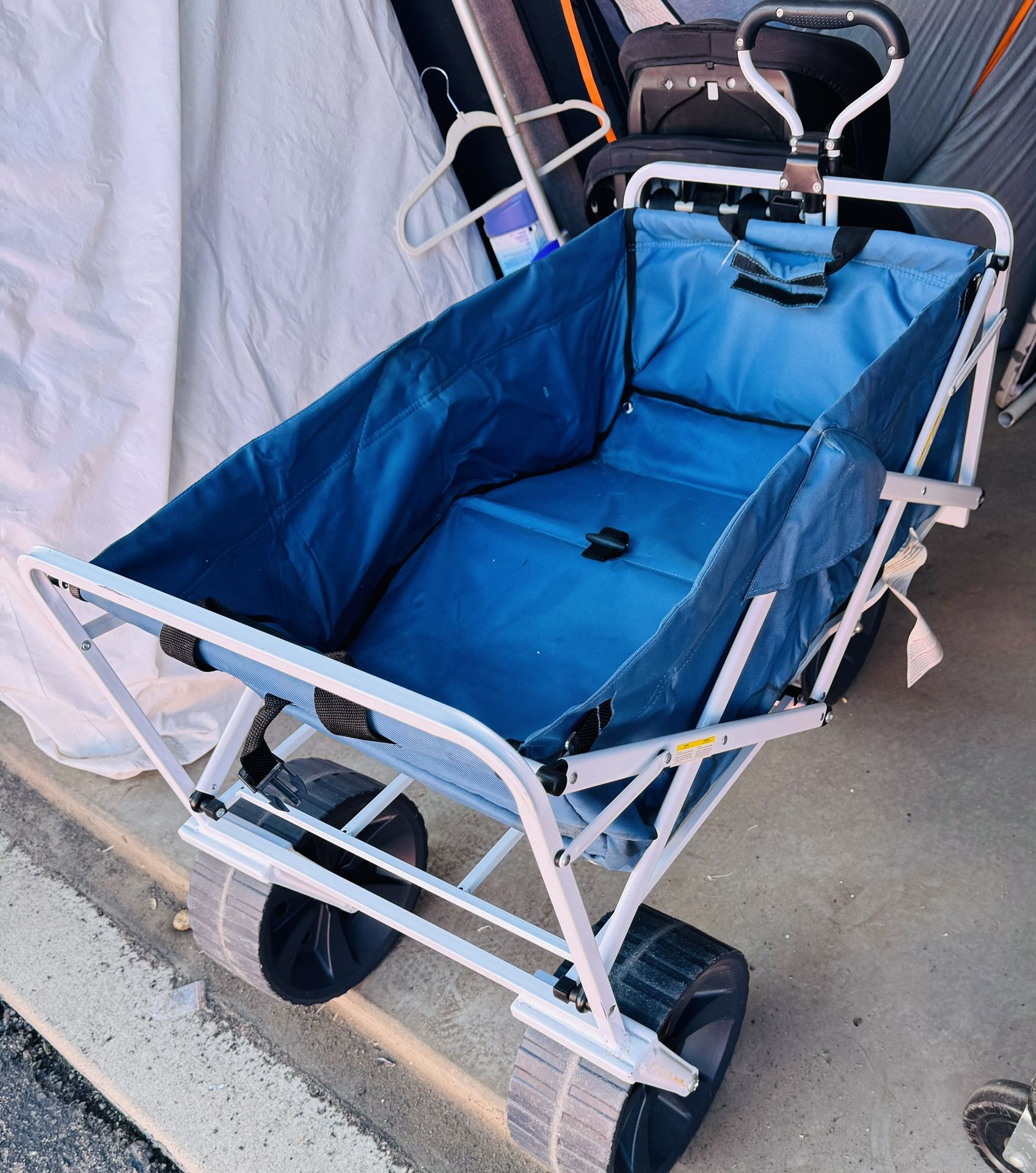 PORTABLE CARTS W/WHEELS 