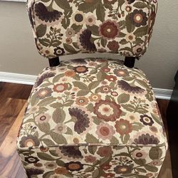 Beautiful, Pier One Accent Chair 