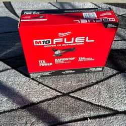 Milwaukee M18 Fuel Grinder 