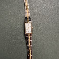 SEIKO Women’s Watch 2E20-7479 