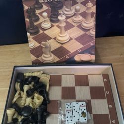 Chess Set + Dice 