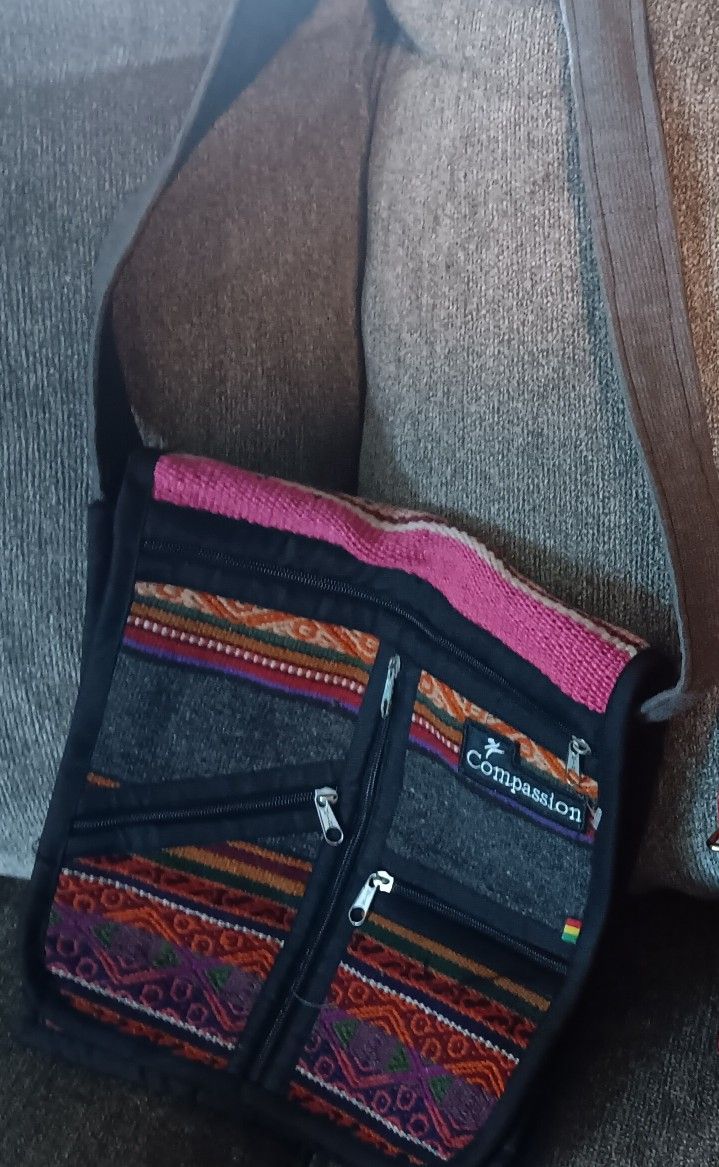 Nice Crossbody