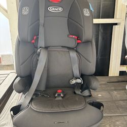 Carseat Graco transitions 3 In 1 Very Good Condition