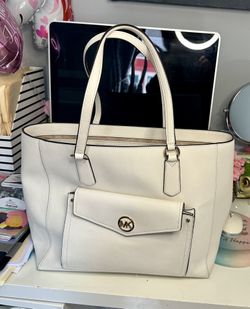 Michael Kors Joey Large Pocket Tote