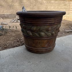 Mazetero - Cement Pot