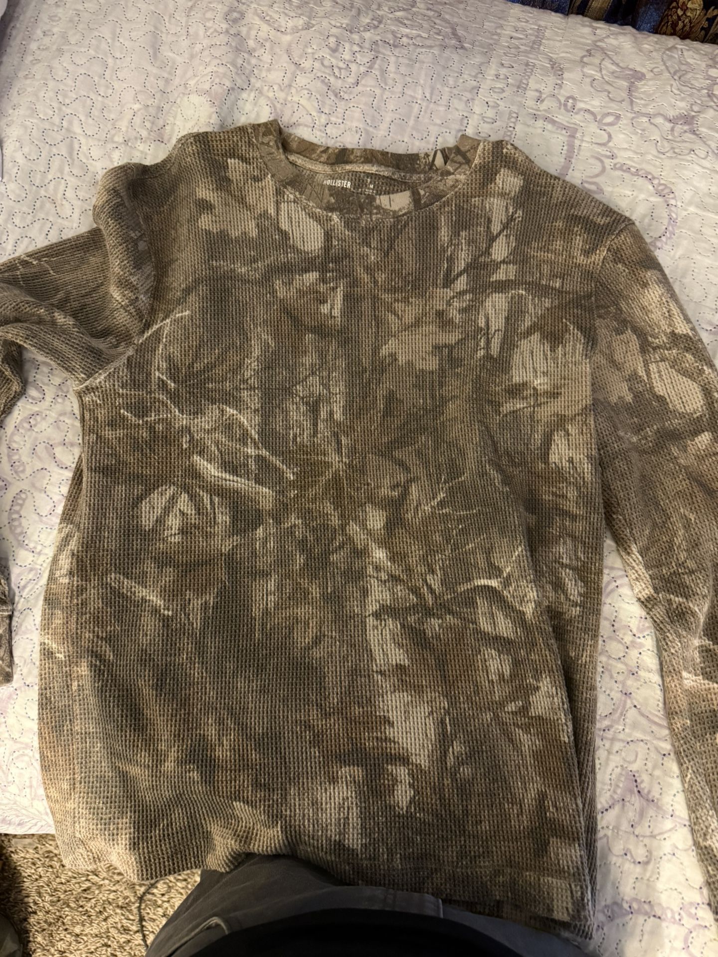 Camo Sweatshirt