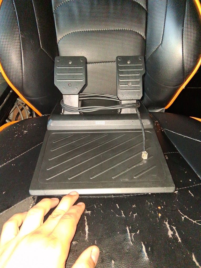 Xbox 360 Steering Wheel Set