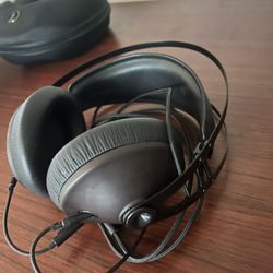 Meze 99 Noir Headphones