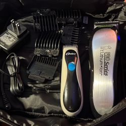 Set Of Dog Clippers And Attachments 