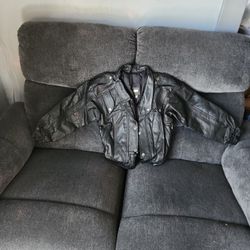 New Boys Black Leather Jacket Size 8 No Smoking No Pet Household.