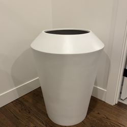 Large Indoor Planter- White 