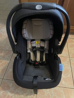 Graco Snugfit 35 Dlx