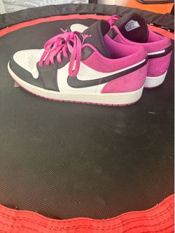 Air Jordan 1 Low SE 'Fuchsia