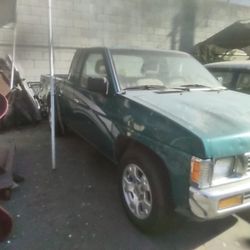 1997 Nissan Pickup