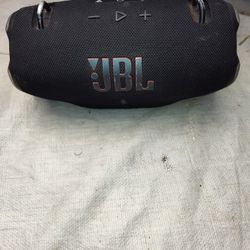 JBL XTREME BLUETOOTH SPEAKER 