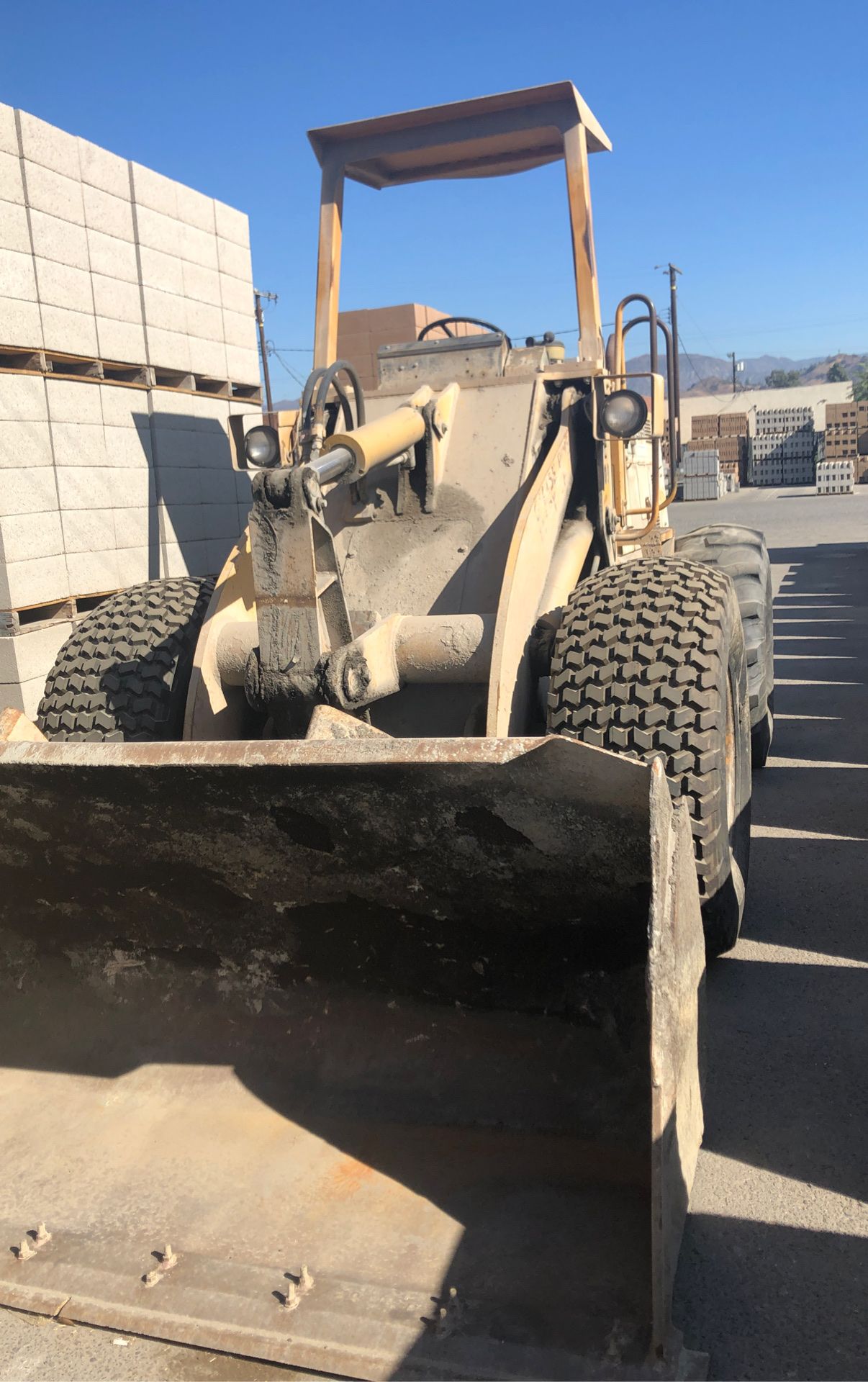 Skip Loader for Sale in Los Angeles, CA OfferUp