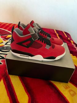 Jordan 4 toro bravo