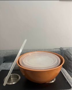 Williams Sonoma Melamine Nesting Bowls