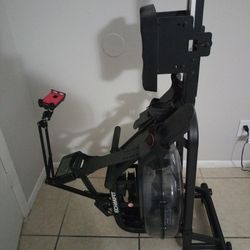Water Rower  cardio Rowing Machine It Works Great