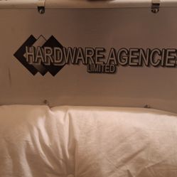 HARDWARE AGENCIES LIMITED POKER CHIPS 