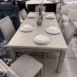 Beautiful 7 Pc Dining Table Set