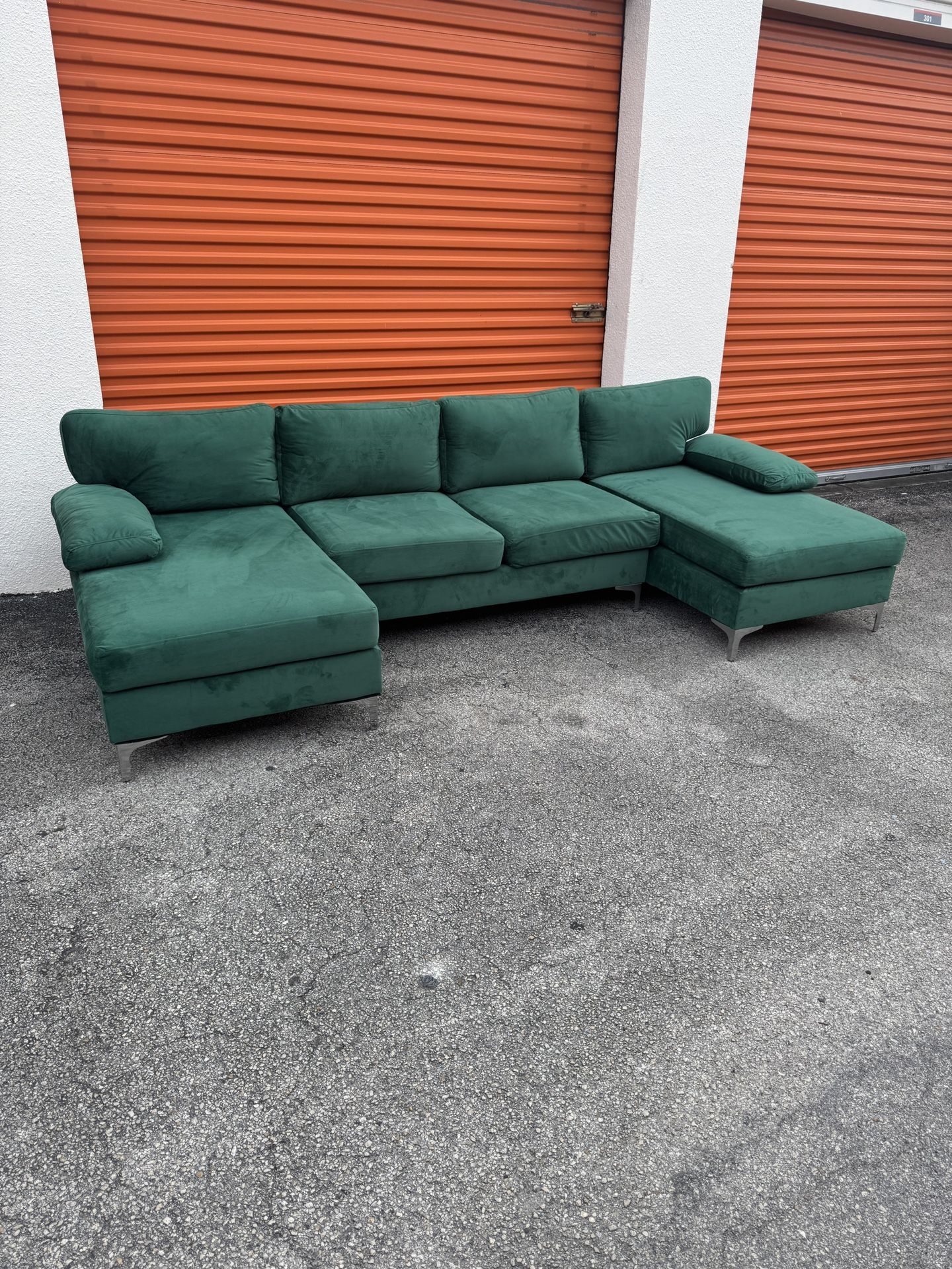 Green Velvet U Sectional Couch π SAME DAY DELIVERY