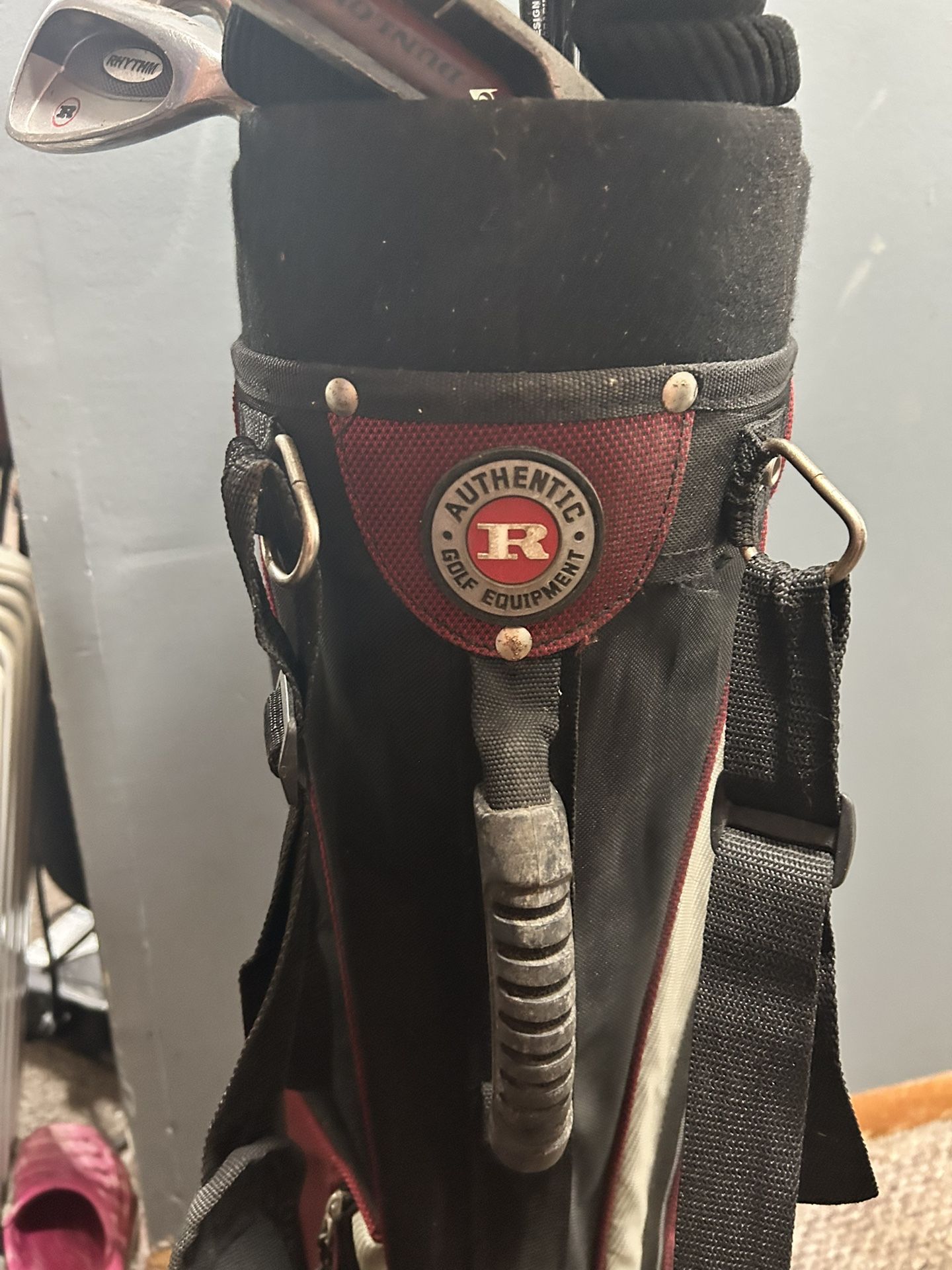Golf Bag With Clubs
