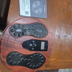 Electronic foot stimulator in perfect condition like new,  please See All the pictures for details