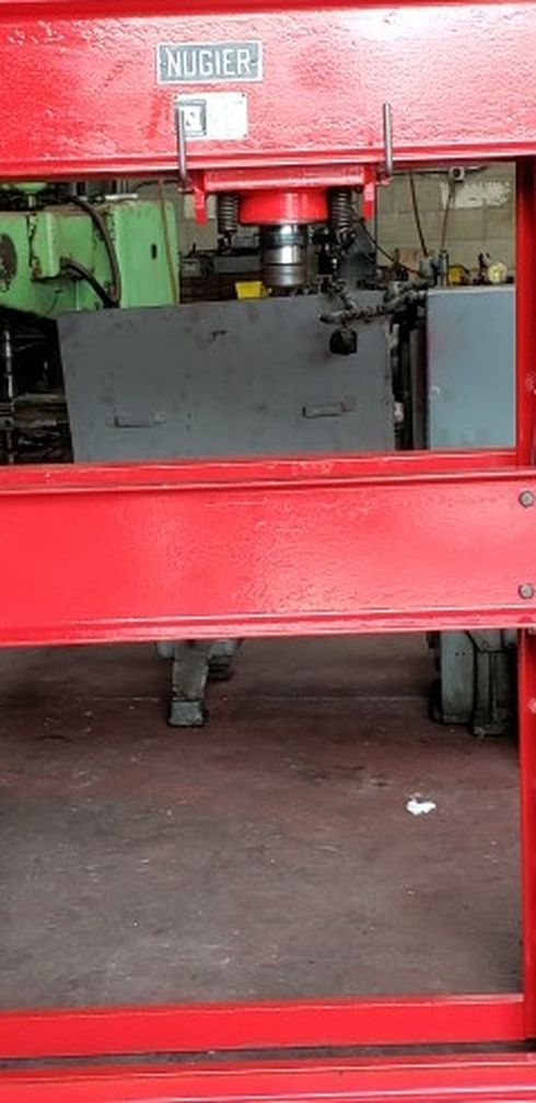 60 Ton NUGIER Hydraulic Press