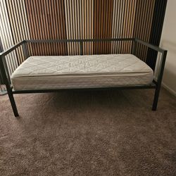 Twin Size Day Bed