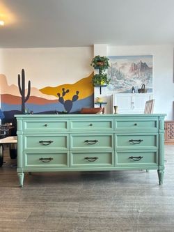 VARIETY of Painted Dressers / Vintage!