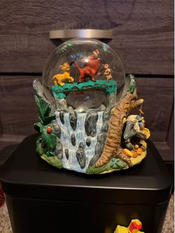 Disney Lion King Hakuna Matata Music Box Snow Globe